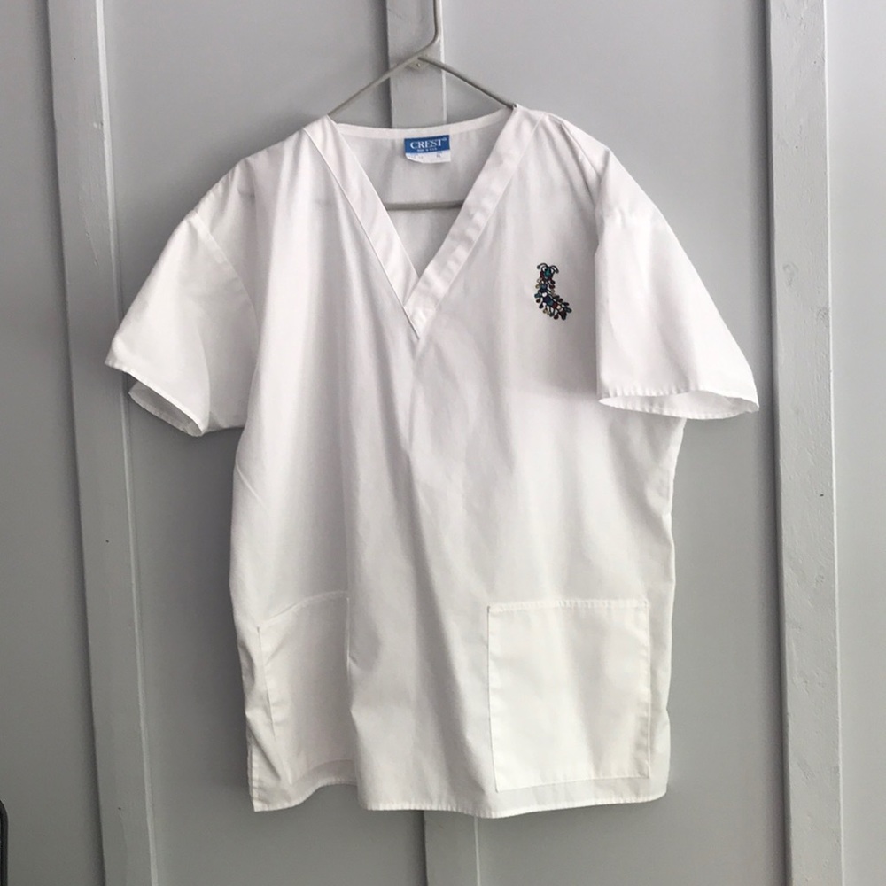 NWOT XL scrub top.